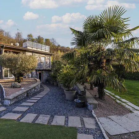 K10 Luxury House, Pool, Jacuzzi, Gym, Private Garden Villa *
