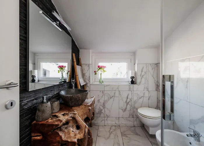 Villa K10 Luxury House, Pool, Jacuzzi, Gym, Sauna, Private Garden Lipomo