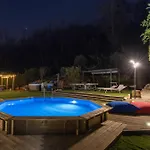 K10 Luxury House, Pool, Jacuzzi, Gym, Sauna, Private Garden *