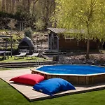 Villa K10 Luxury House, Pool, Jacuzzi, Gym, Sauna, Private Garden
