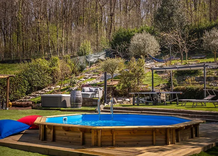 빌라 K10 Luxury House, Pool, Jacuzzi, Gym, Sauna, Private Garden Lipomo